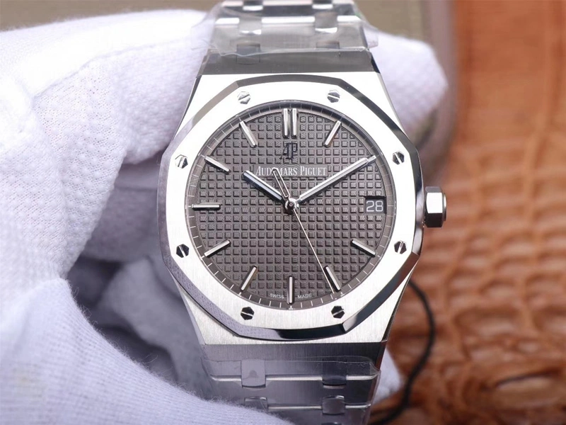 Audemars Piguet Royal Oak 15500ST.OO.1220ST.02 ZF Factory 1:1 Best Edition Replica Watch Gray Dial Swiss 9015